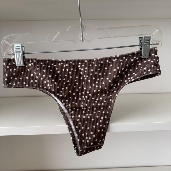 ZULU & ZEPHYR Shade Bandeau Bikini Set - Picture 6 of 9